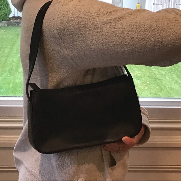 Kenneth Cole Shoulder Bag - Picture 7 of 7